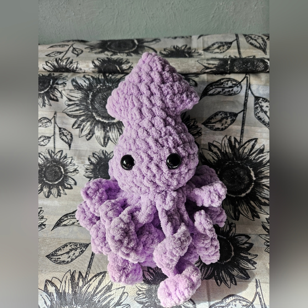 Purple Crochet Squid Amigurumi Plushie - Picture 5 of 7